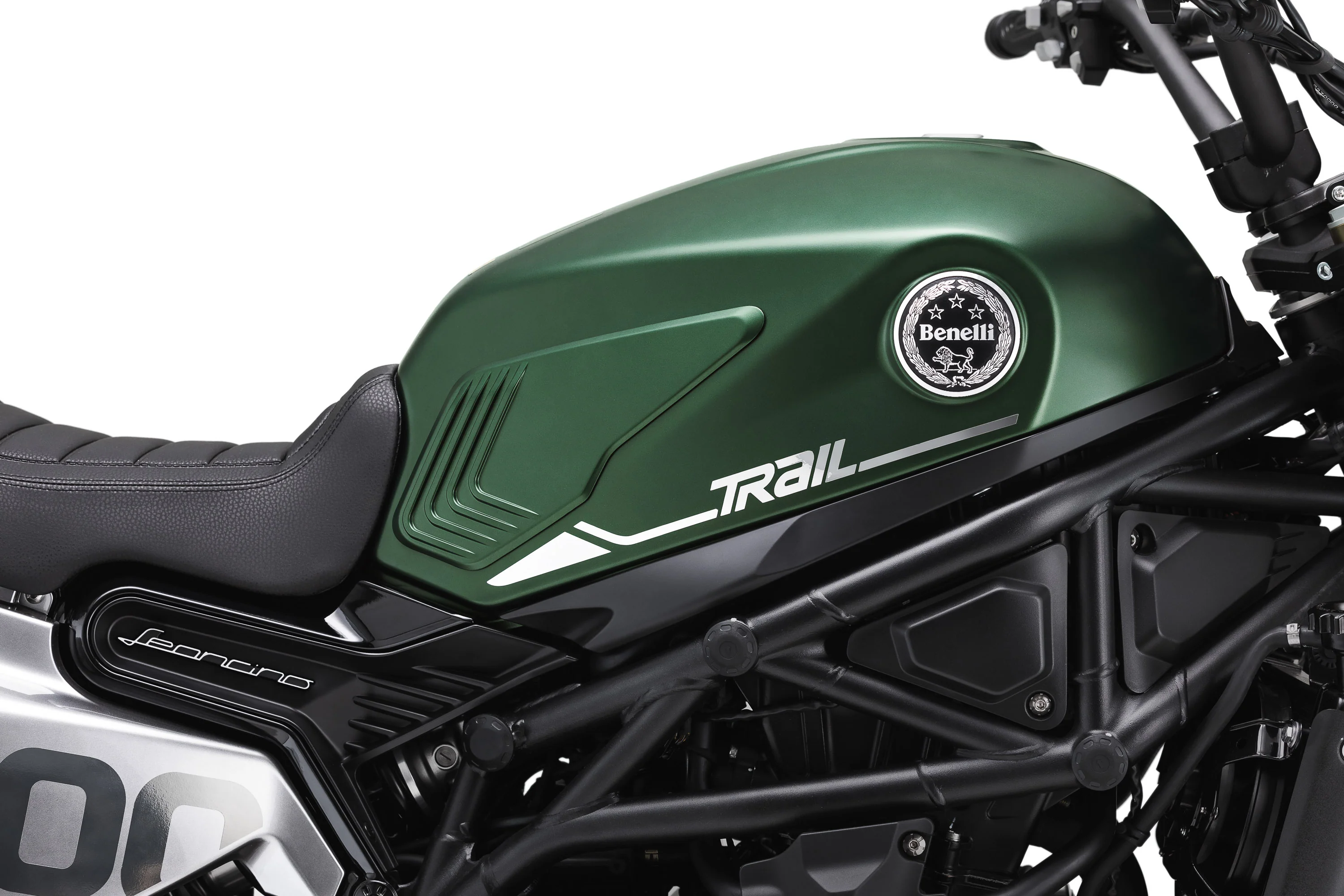 Benelli Leoncino 800 Trail - Image 6