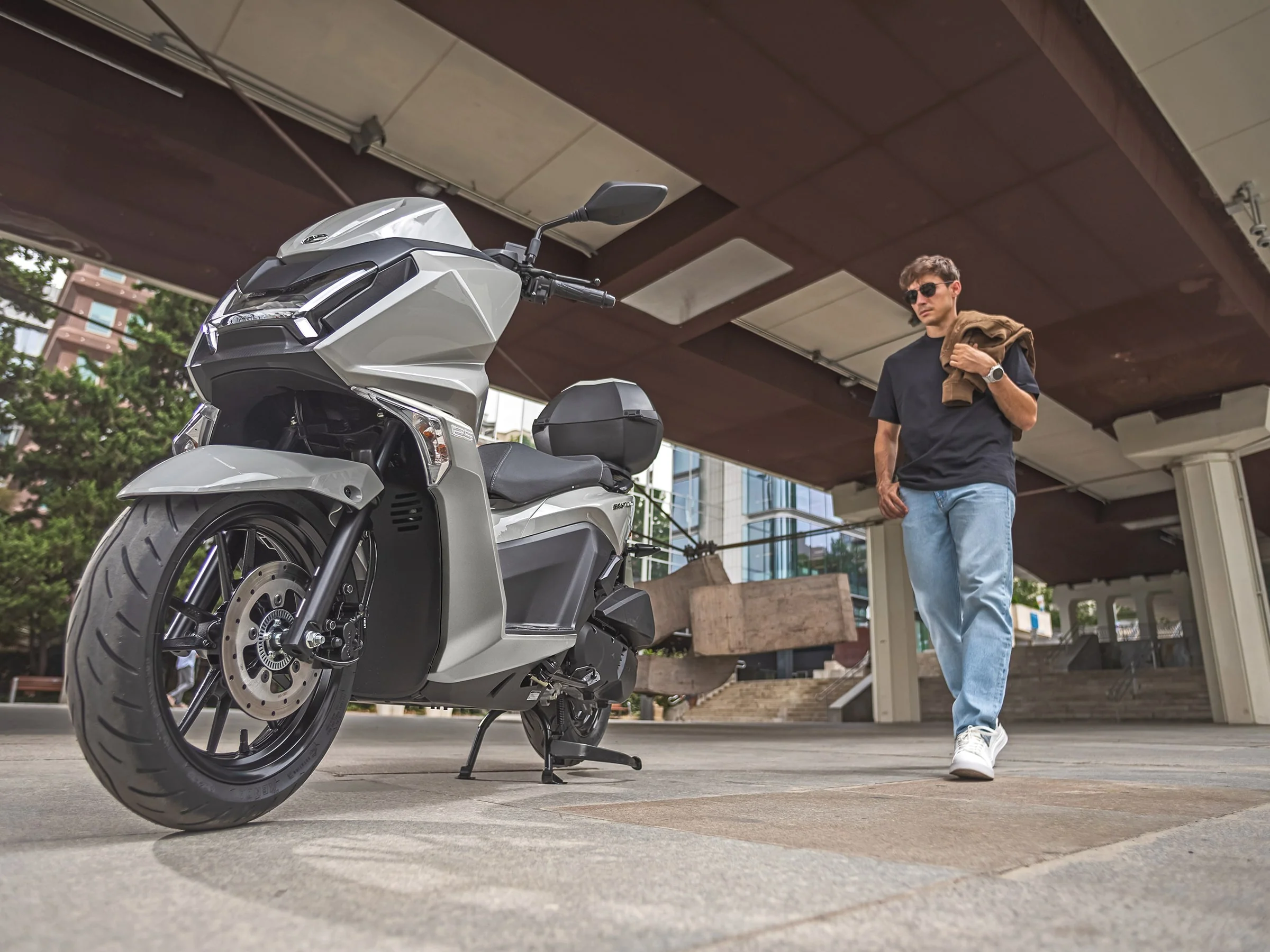 Kymco Sky Town 125 - Image 14