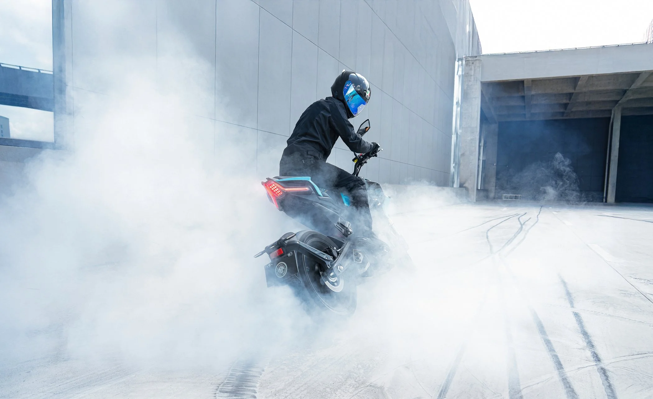 Morbidelli F352 - Image 17