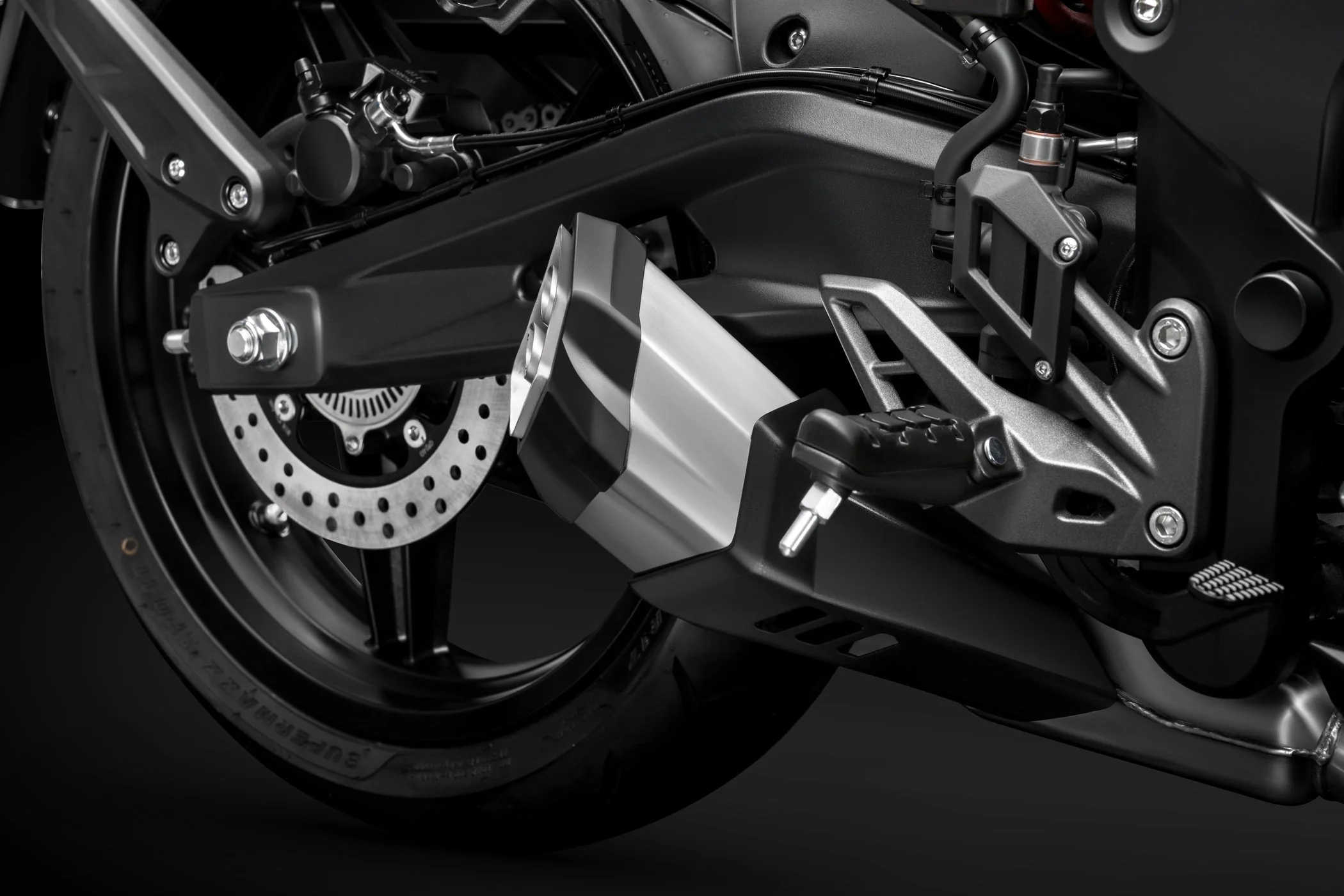 Morbidelli F352 - Image 32